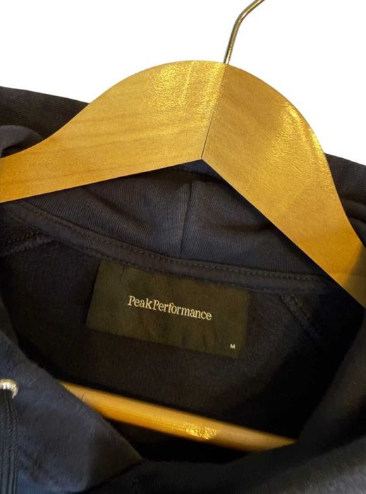Bluza z kapturem peak performance granatowa z logiem m