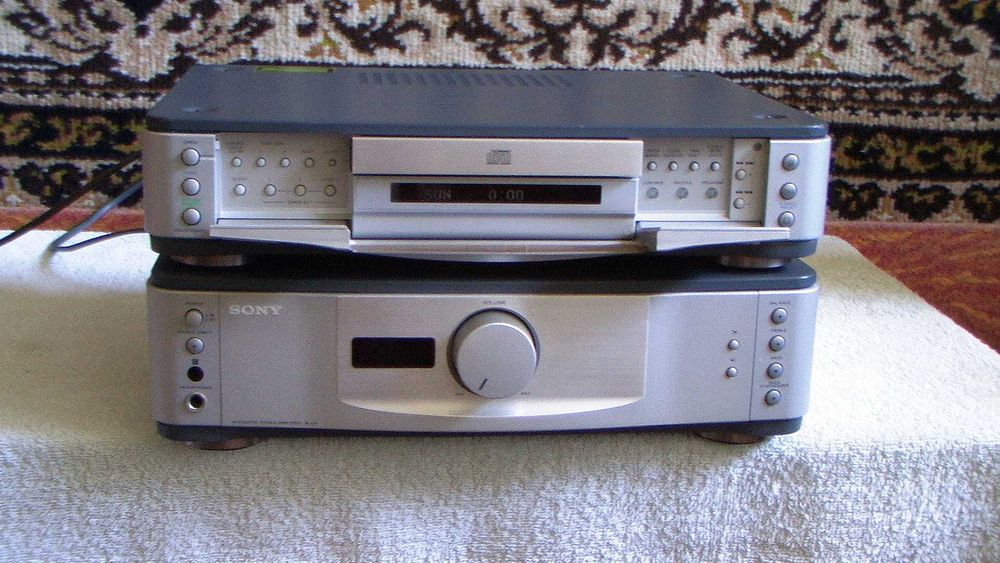HI-End система Усилитель SONY TA-VF1 + CD проигрыватель SONY HCD VF-1  "Placido" Made In Japan