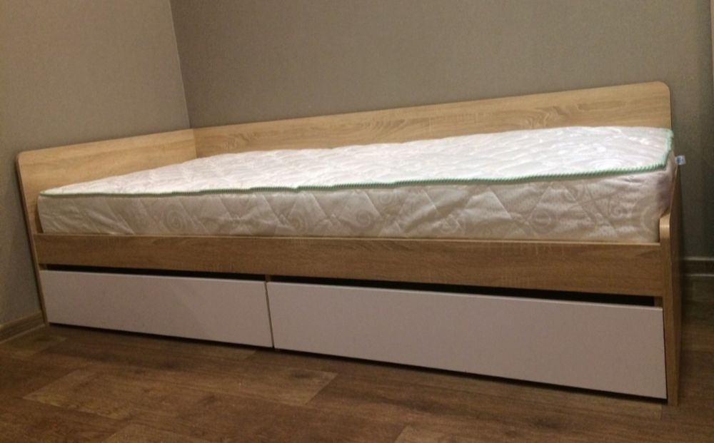 Односпальная кровать 80*190. Цена 3080 гр без ящиков, 4450 гр с ящикам