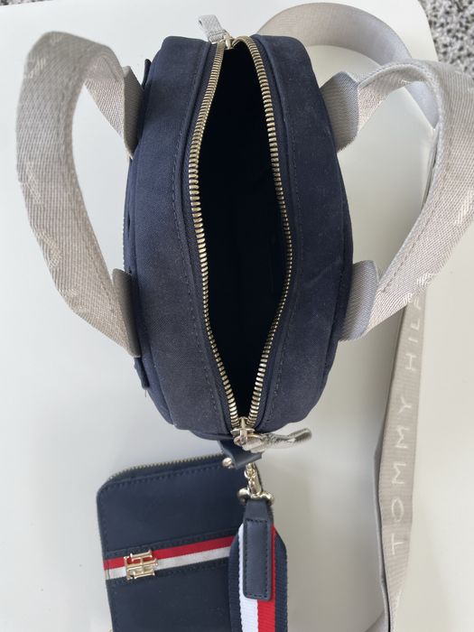 Oryginalna torebka Tommy Hilfinger z portfelem