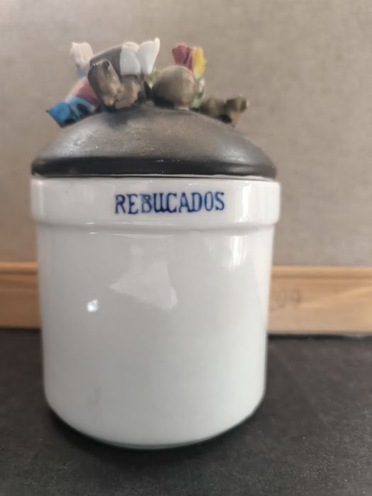 Pote de Porcelana Decorado - Rebuçados