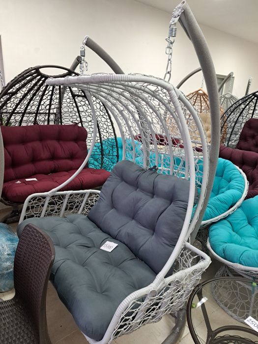 Підвісне крісло- кокон .