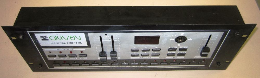 Mesa de luzes Griven 16 canais