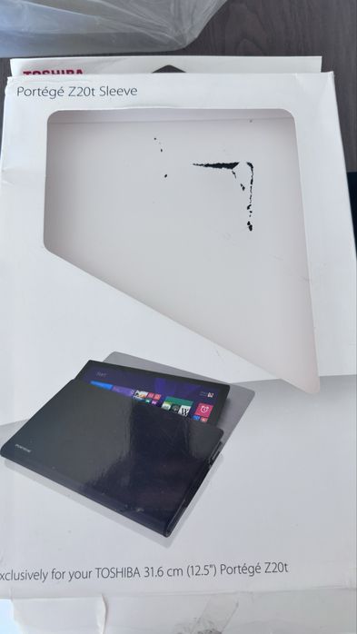 Capa / Sleeve Original Toshiba Portégé Z20t (12.5") - Como Nova