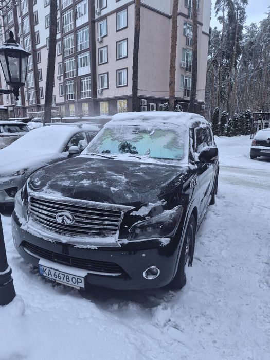 Авто Infiniti QX56