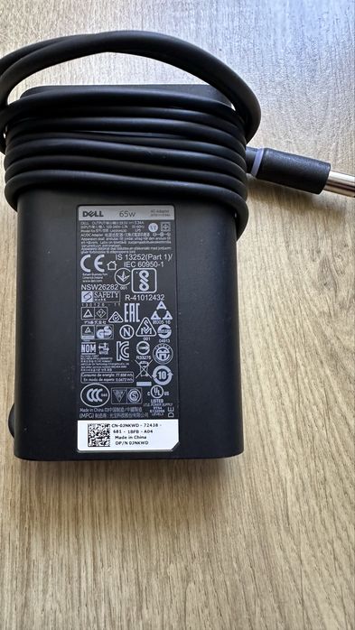 Orygnialna ladowarka Dell model LN65NM130