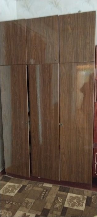 Два шкафа в хорошем состоянии