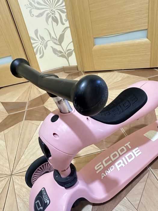 Самокат scoot and ride