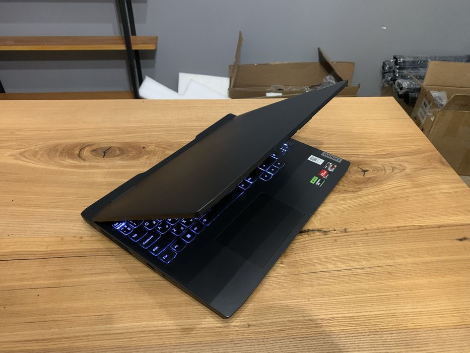 Россрочка !! Lenovo LOQ / Ігровий ноутбук / RTX3050 / Ryzen 5