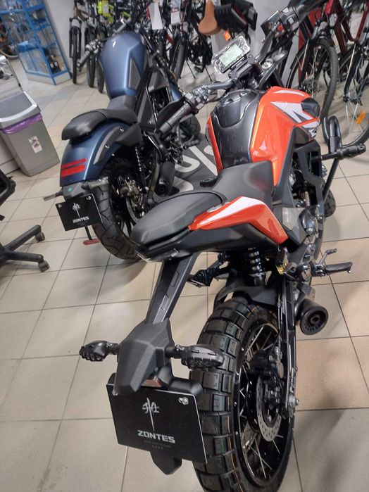 Motocykl Zontes 125 U1 + GRATIS
