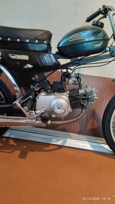 Мопед мустанг так як є на фото.