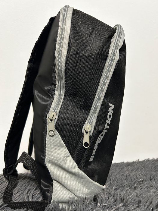 czarno-szary plecak sportowy