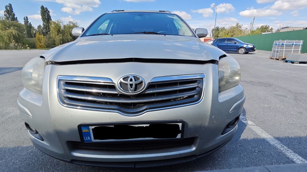 Авто Toyota Avensis T25