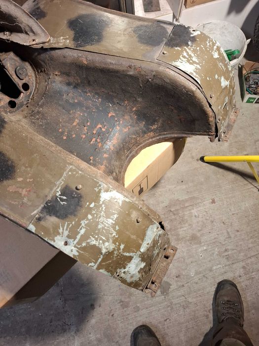 WFM Osa  osłona na nogi z obudową lampy komplet