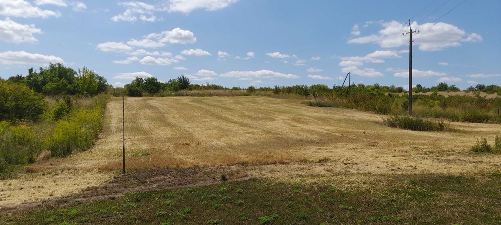 Продається земельна ділянка в с.Староміщині