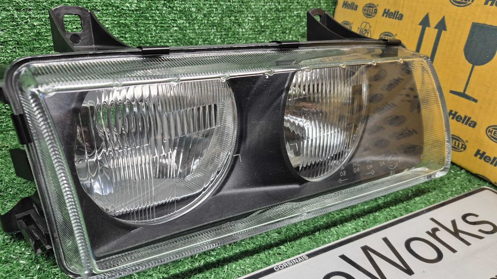 Otica Farol Direito BMW Serie 3 Compact E36 1994 a 2000 Ref. 1AJ007.143101 NOVO HELLA ORIGINAL