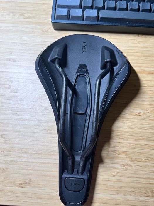 Selim Fizik vento argo X3 pouco uso