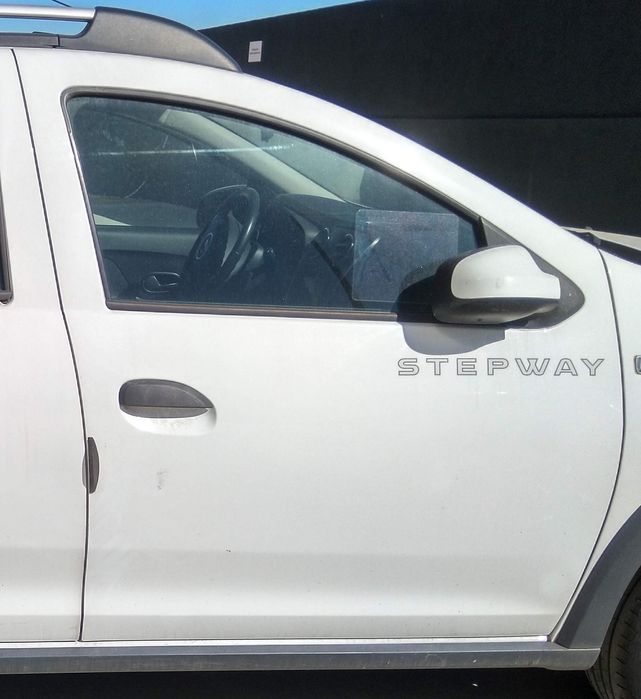 Porta Frente Direita - 801008681R  - DACIA SANDERO II