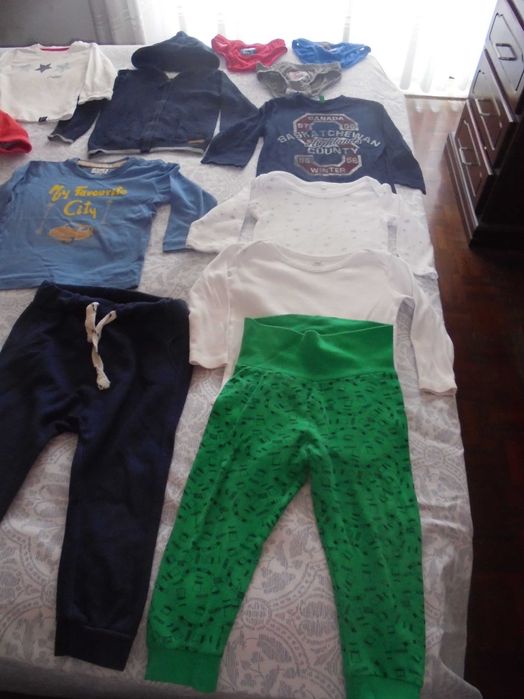 lote de roupa de menino o jogo