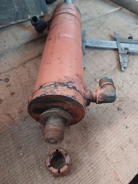 Циліндр гідрачлічний