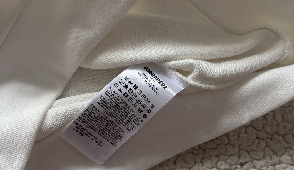 Piękna, oryginalna bluza męska firmy Dsquared2