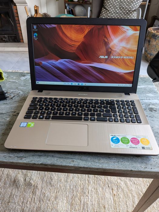 Portátil Asus A541U - Intel Core i7 / 8GB / 1TB / Formatado e Pronto a Usar