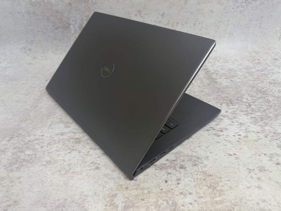 Dell Vostro 5402 / i5-1135G7 4.20 GHz / 8GB RAM / SSD 512GB / FHD 14" / Windows 11