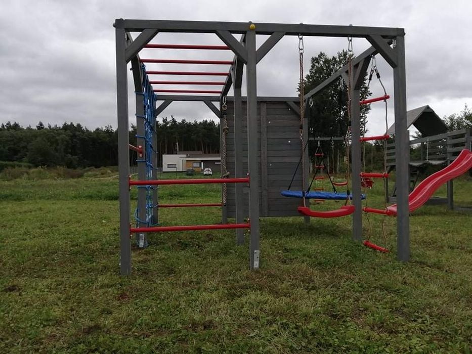 Plac zabaw nowoczesny małpi gaj wspinaczka drażki