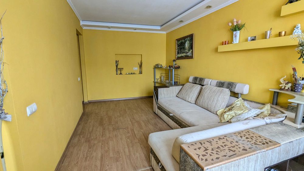 Продаж квартири з меблями Індивідуальним опаленням в центрі м.Долина