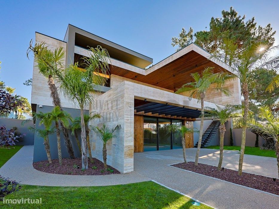 Moradia de Luxo T5 Verdizela Terreno com 1050 m2 e 4 Suites