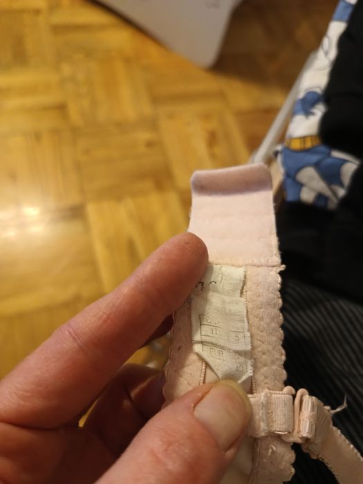 2 biustonosze rozm. 80-85 C