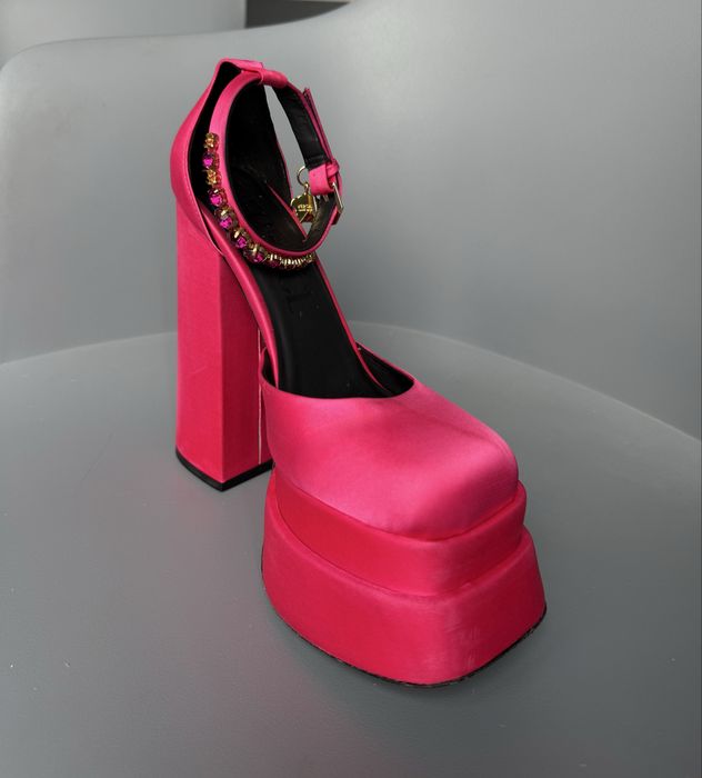 Туфли версаче «Versace» 37 р розовые