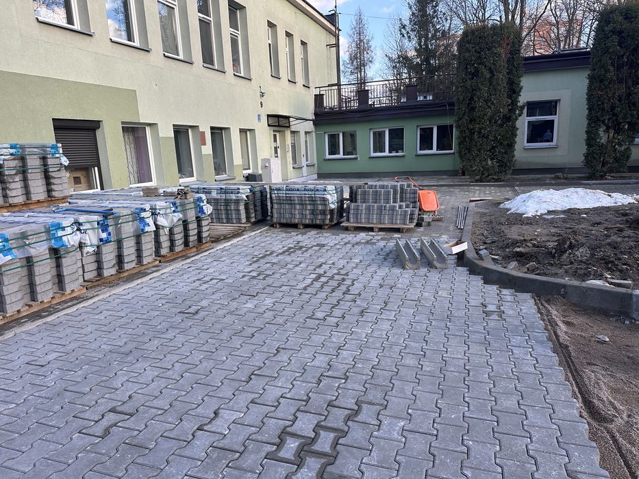 Minikoparka uslug budowlane / wykopy / wynajem