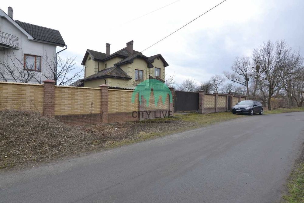 Продається будинок 296 м² у с. Микитинці (60)