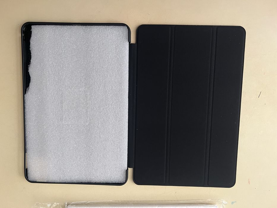 Чехол захісний на планшет  Xiaomi 6/6Pro універсальний