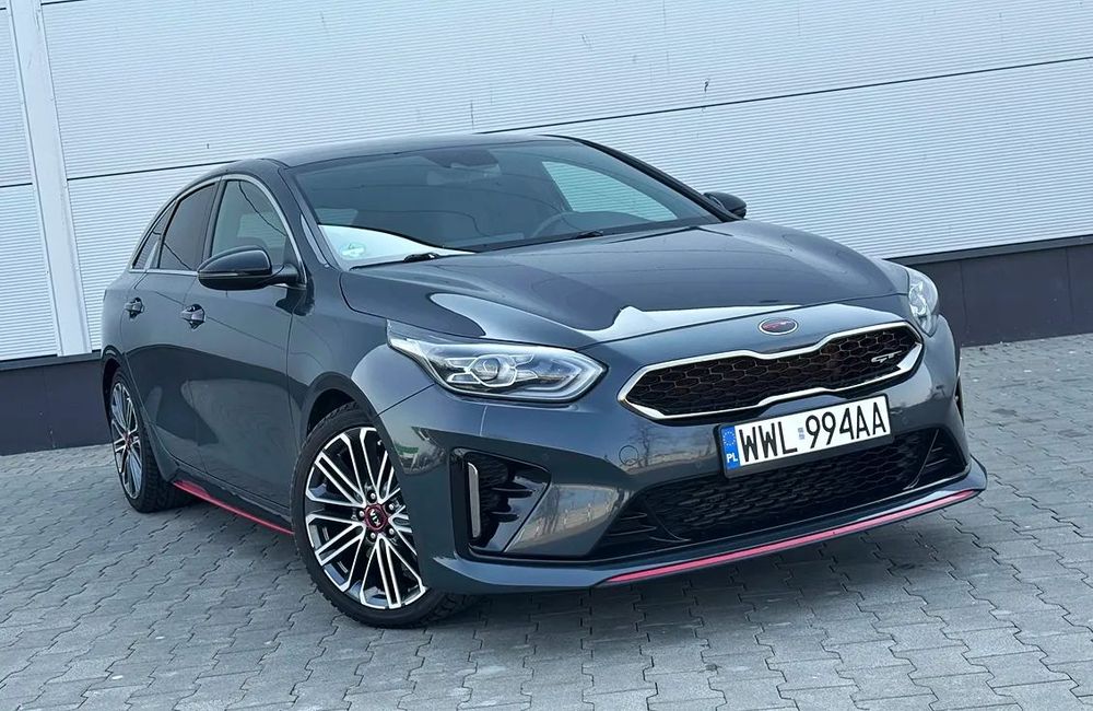Kia ProCeed GT-Line 204 KM 7.5 sec do 100 km/h spalanie w granicach 6.8-7.8 l/100