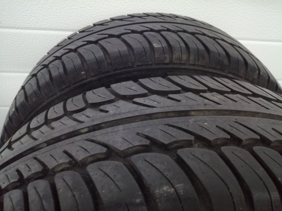 2 Pneus  185/65R14