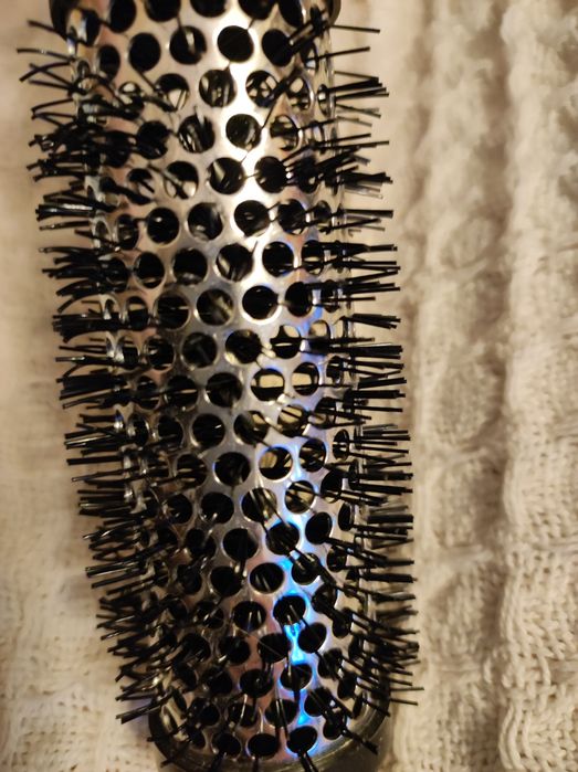 Щітка Avon для укладання волосся