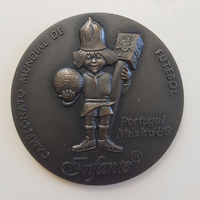 Conjunto de 4  medalhões bronze antigas