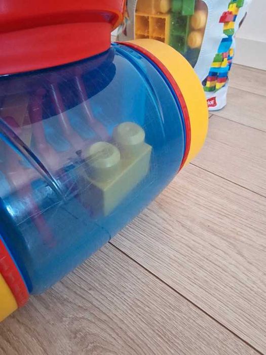 Carro Megabloks + Saco de Megabloks