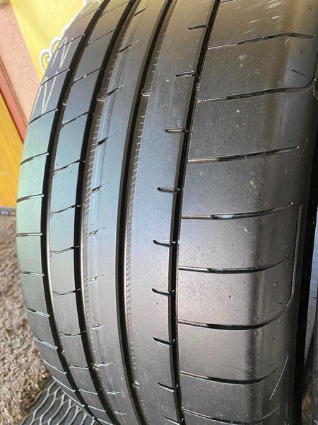 285/40/21 Goodyear F1 Assymetric 3