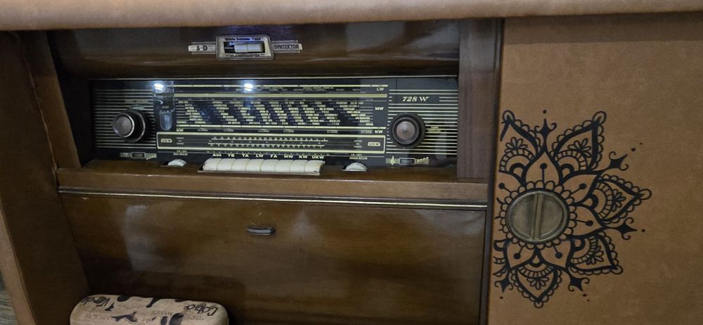 Móvel vintage radio