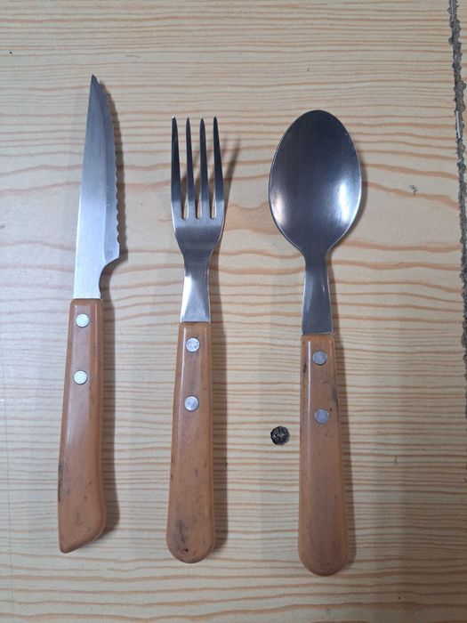Table Cutlery433728480315985920