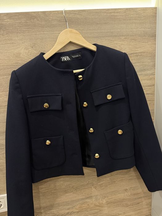 Вкорочений Жакет zara