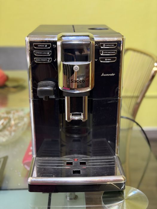 Кавомашина Saeco Incanto