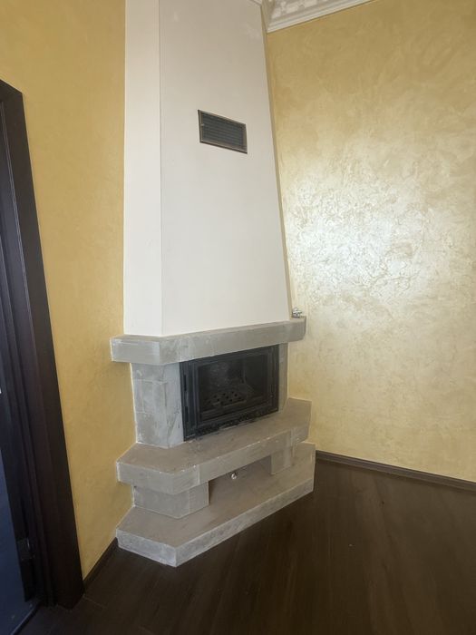 Продаж ексклюзивної 3-кімнатної квартири в центрі Самбора