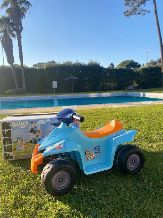 Moto 4 Elétrica - Bluey Quad Racy Bluey 6V da Feber