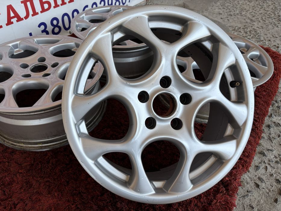 Volkswagen Touran Tiguan Mercedes Audi Skoda Seat R17 5x112