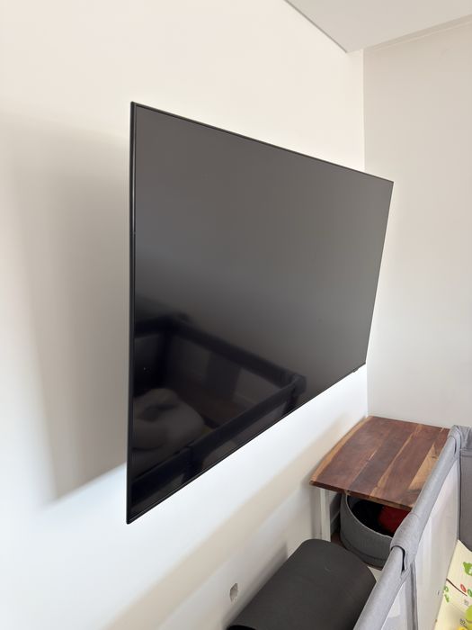 Smart TV Samsung 65" 4K Crystal UHD | Modelo UE65BU8505K (Como Nova)