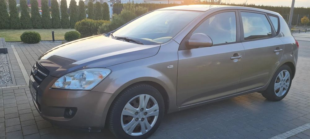 Kia Ceed Salon Polska